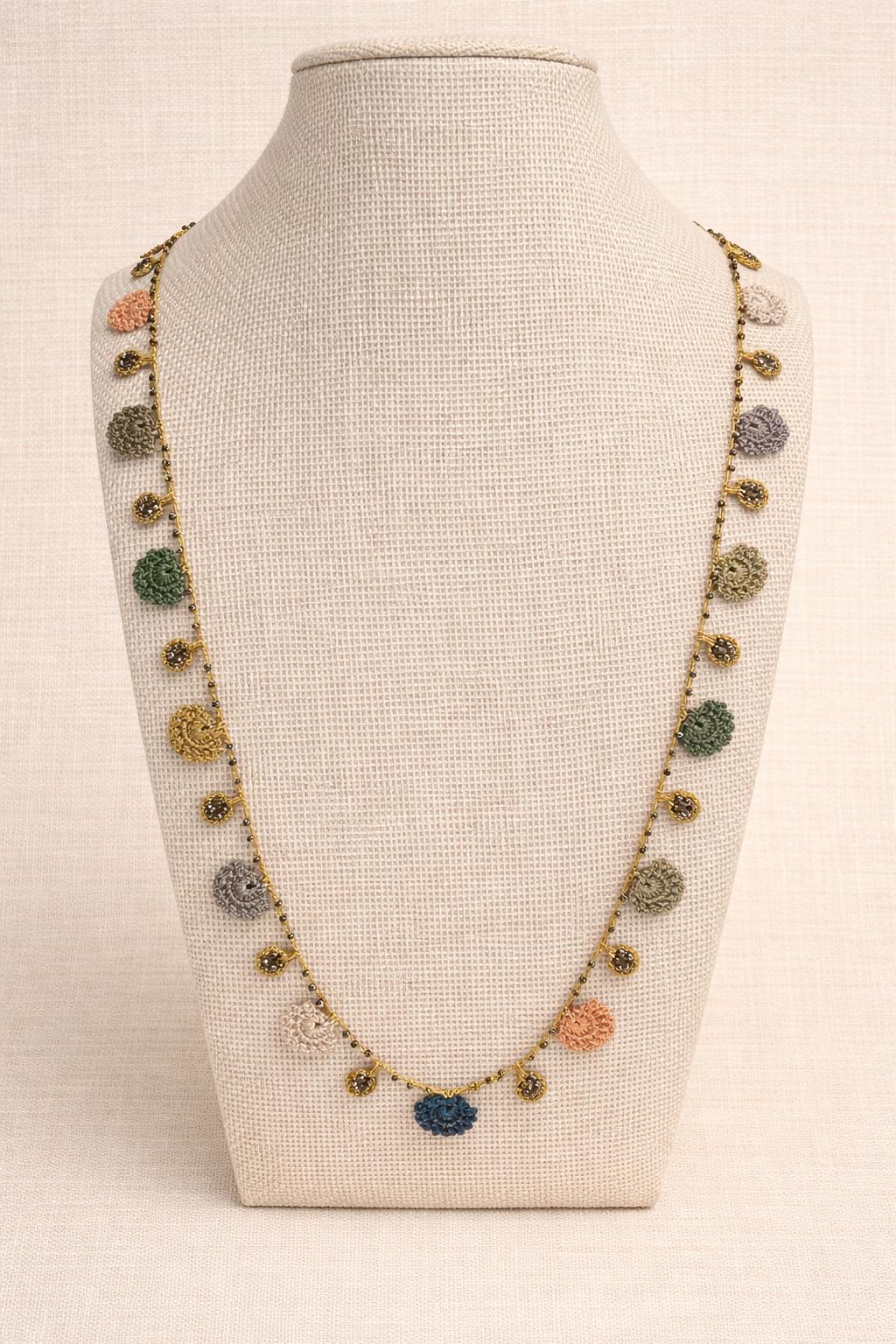 Necklace crochet medium colorful fans Gold