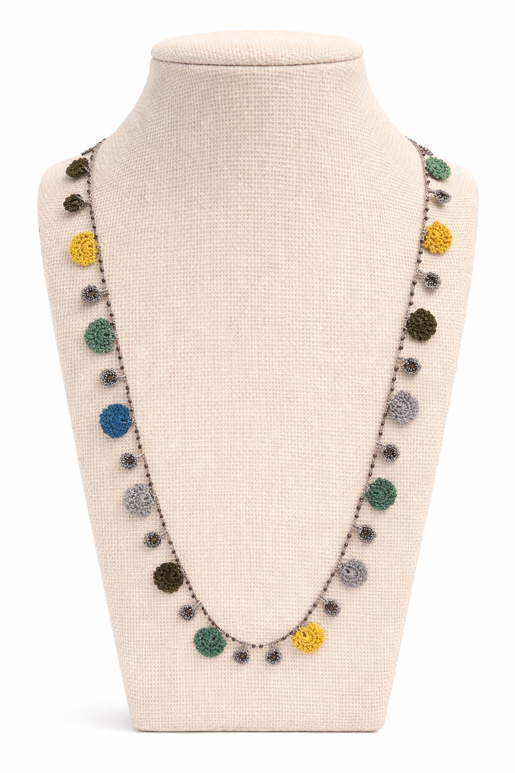 Necklace crochet medium colorful fans Beige