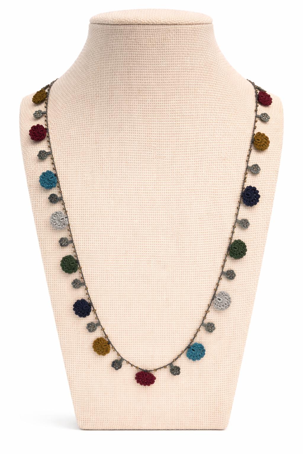Necklace crochet medium colorful fans Black