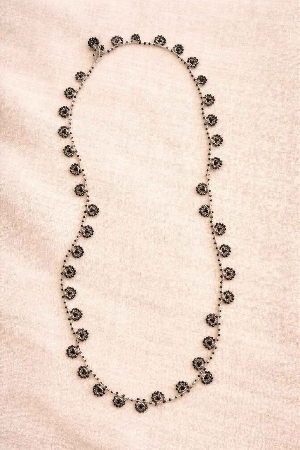 Necklace crochet long shinny circles Beige