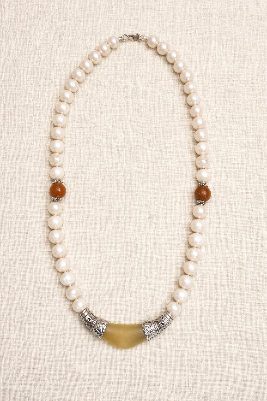 Classic necklace strand of pearls with natural agate and sterling silver details.